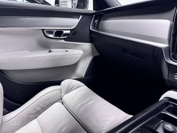 Volvo V90 Plus Dark B5 (250 hp)