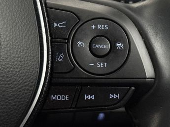 Toyota Corolla 1.8 VVT-h Icon Tech Hatchback 5dr Petrol Hybrid CVT Euro 6 (s/s)