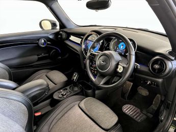 MINI Electric Hatch Cooper SE 32.6kWh Level 2 Hatchback 3dr Electric Auto (184 ps)