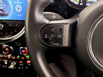 MINI Electric Hatch Cooper SE 32.6kWh Level 2 Hatchback 3dr Electric Auto (184 ps)