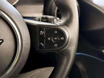 MINI Electric Hatch Cooper SE 32.6kWh Level 2 Hatchback 3dr Electric Auto (184 ps)