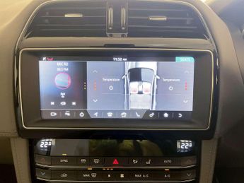 Jaguar F-PACE 2.0 D180 Portfolio SUV 5dr Diesel Auto AWD Euro 6 (s/s) (180 ps)