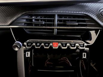 Peugeot E-2008 50kWh Allure Premium SUV 5dr Electric Auto (7kW Charger) (136 ps