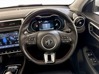 MG MG ZS 72.6kWh Trophy Long Range SUV 5dr Electric Auto (156 ps)