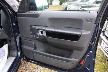 Land Rover Range Rover 4.4 TD V8 Vogue Auto 4WD Euro 5 5dr