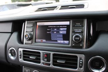 Land Rover Range Rover 4.4 TD V8 Vogue Auto 4WD Euro 5 5dr