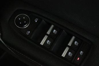 Renault Captur 1.6 E-TECH RS Line Auto Euro 6 (s/s) 5dr