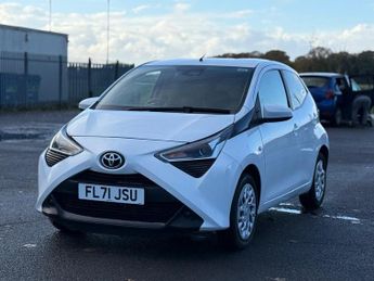 Toyota AYGO 1.0 VVT-i x-play x-shift Euro 6 5dr (Safety Sense)