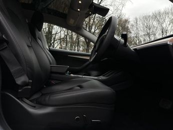 Tesla Model 3 (Dual Motor) Long Range Auto 4WDE 4dr