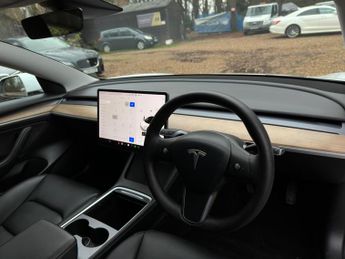 Tesla Model 3 (Dual Motor) Long Range Auto 4WDE 4dr