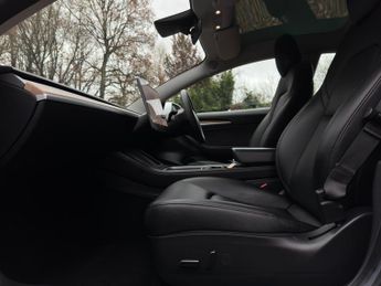 Tesla Model 3 (Dual Motor) Long Range Auto 4WDE 4dr