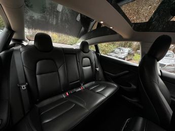 Tesla Model 3 (Dual Motor) Long Range Auto 4WDE 4dr