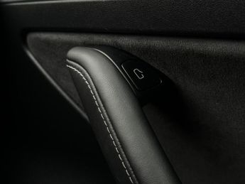 Tesla Model 3 (Dual Motor) Long Range Auto 4WDE 4dr