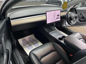 Tesla Model 3 (Dual Motor) Long Range Auto 4WDE 4dr