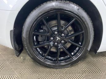 Tesla Model 3 (Dual Motor) Long Range Auto 4WDE 4dr