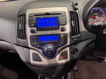 Hyundai i30 1.6 CRDi Premium Auto Euro 4 5dr