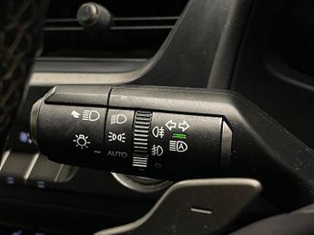 Lexus UX 300e 54.3kWh Auto 5dr