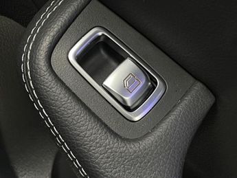 Mercedes-Benz EQC EQC 400 80kWh AMG Line (Premium Plus) Auto 4MATIC 5dr