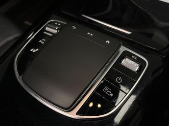 Mercedes-Benz EQC EQC 400 80kWh AMG Line (Premium Plus) Auto 4MATIC 5dr