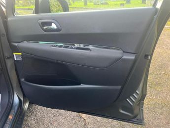 Peugeot 5008 2.0 HDi Allure Auto Euro 5 5dr