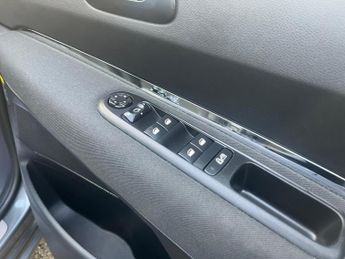 Peugeot 5008 2.0 HDi Allure Auto Euro 5 5dr