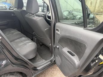 Vauxhall Agila 1.2 VVT SE MPV 5dr Petrol Auto Euro 5 (94 ps)