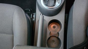 Volkswagen Caddy Maxi Life 1.6 TDI CR DSG Euro 5 5dr