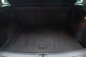 Volkswagen Tiguan 2.0 TDI SE Navigation DSG Euro 6 (s/s) 5dr