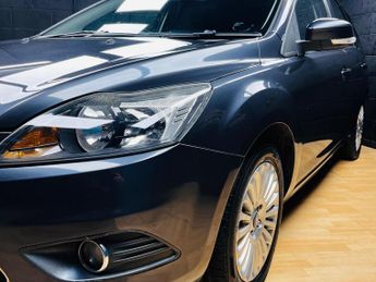Ford Focus 1.6 Titanium 5dr
