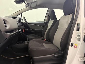 Toyota Yaris 1.5 VVT-i Icon Tech CVT Euro 6 5dr