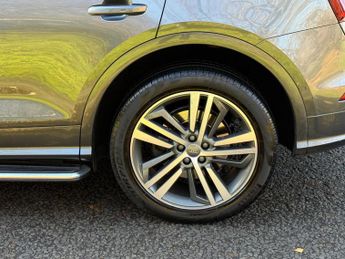 Audi Q5 2.0 TDI 40 S line S Tronic quattro Euro 6 (s/s) 5dr