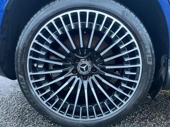 Mercedes-Benz EQC EQC 400 80kWh AMG Line (Premium Plus) Auto 4MATIC 5dr