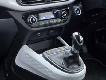 Hyundai i10 1.0 Premium Auto Euro 6 (s/s) 5dr