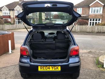 Toyota Yaris 1.0 VVT-i T3 5dr