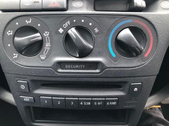 Toyota Yaris 1.0 VVT-i T3 5dr