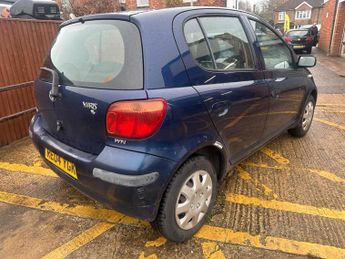 Toyota Yaris 1.0 VVT-i T3 5dr