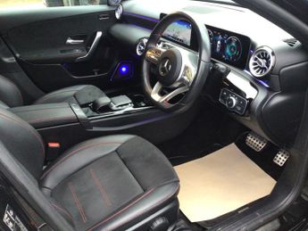 Mercedes-Benz A Class 1.5 A180d AMG Line (Executive) 7G-DCT Euro 6 (s/s) 5dr