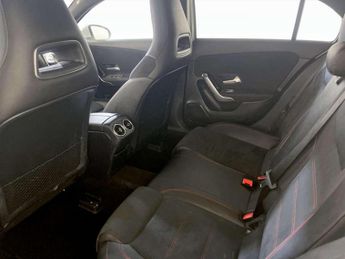 Mercedes-Benz A Class 1.3 A200 AMG Line Hatchback 5dr Petrol Manual Euro 6 (s/s) (163 