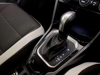 Volkswagen T-Roc 1.5 TSI GPF EVO SEL SUV 5dr Petrol DSG Euro 6 (s/s) (150 ps)