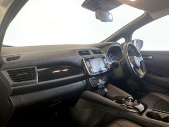 Nissan Leaf 40kWh N-Connecta Hatchback 5dr Electric Auto (150 ps)