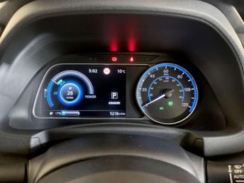 Nissan Leaf 40kWh N-Connecta Hatchback 5dr Electric Auto (150 ps)