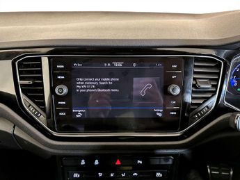 Volkswagen T-Roc 2.0 TSI R SUV 5dr Petrol DSG 4Motion Euro 6 (s/s) (300 ps)
