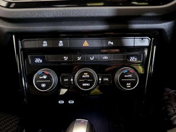 Volkswagen T-Roc 2.0 TSI R SUV 5dr Petrol DSG 4Motion Euro 6 (s/s) (300 ps)