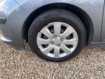 Peugeot 207 1.4 S 5dr