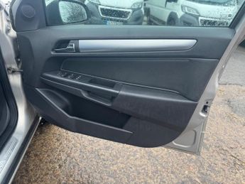 Vauxhall Astra 1.8i 16v Design 5dr