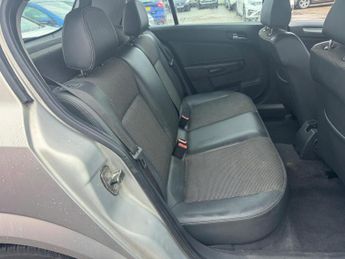 Vauxhall Astra 1.8i 16v Design 5dr