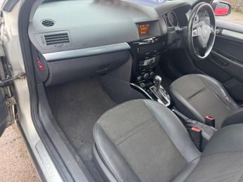 Vauxhall Astra 1.8i 16v Design 5dr