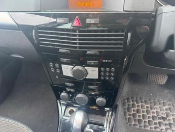 Vauxhall Astra 1.8i 16v Design 5dr