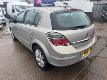 Vauxhall Astra 1.8i 16v Design 5dr