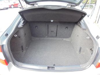 Skoda Octavia 2.0 TDI Elegance DSG Euro 5 (s/s) 5dr